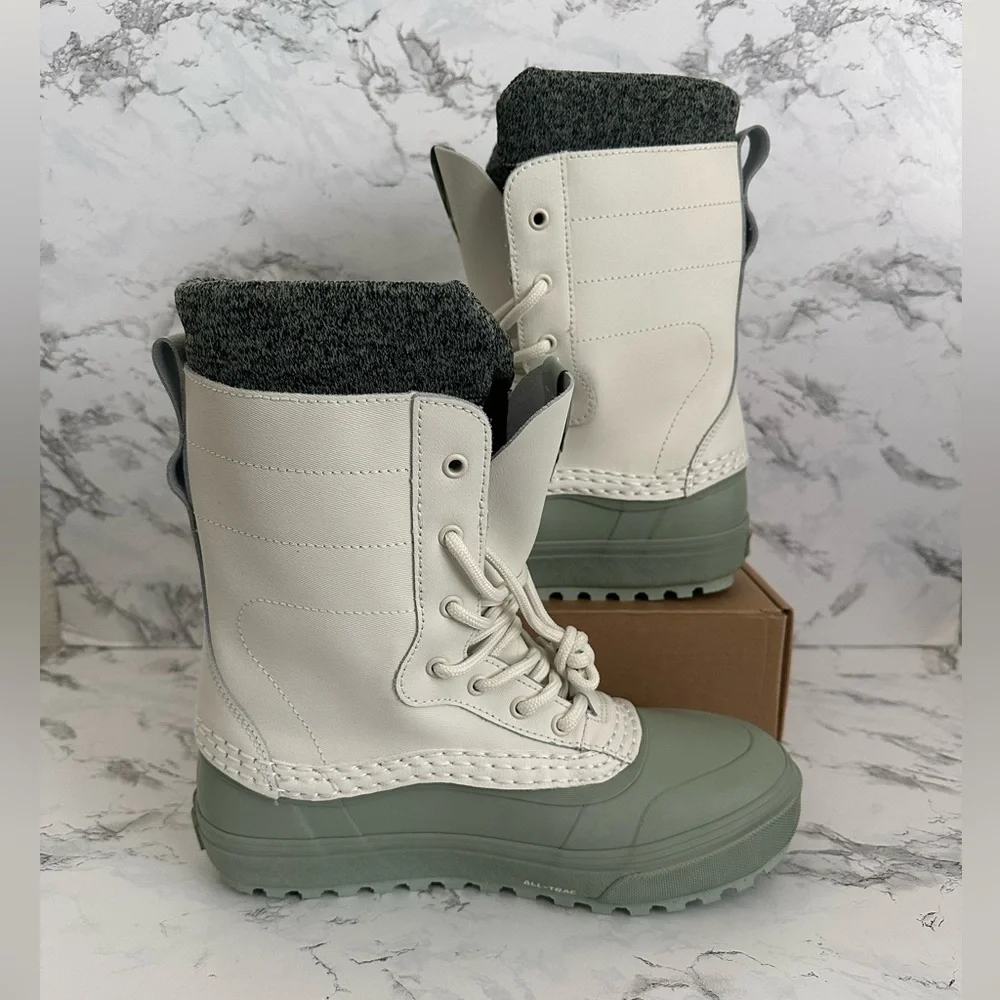 Vans MTE Standard Cold Weather All Trac Snow Boots Men’s Size 7/Women’s Size 8.5